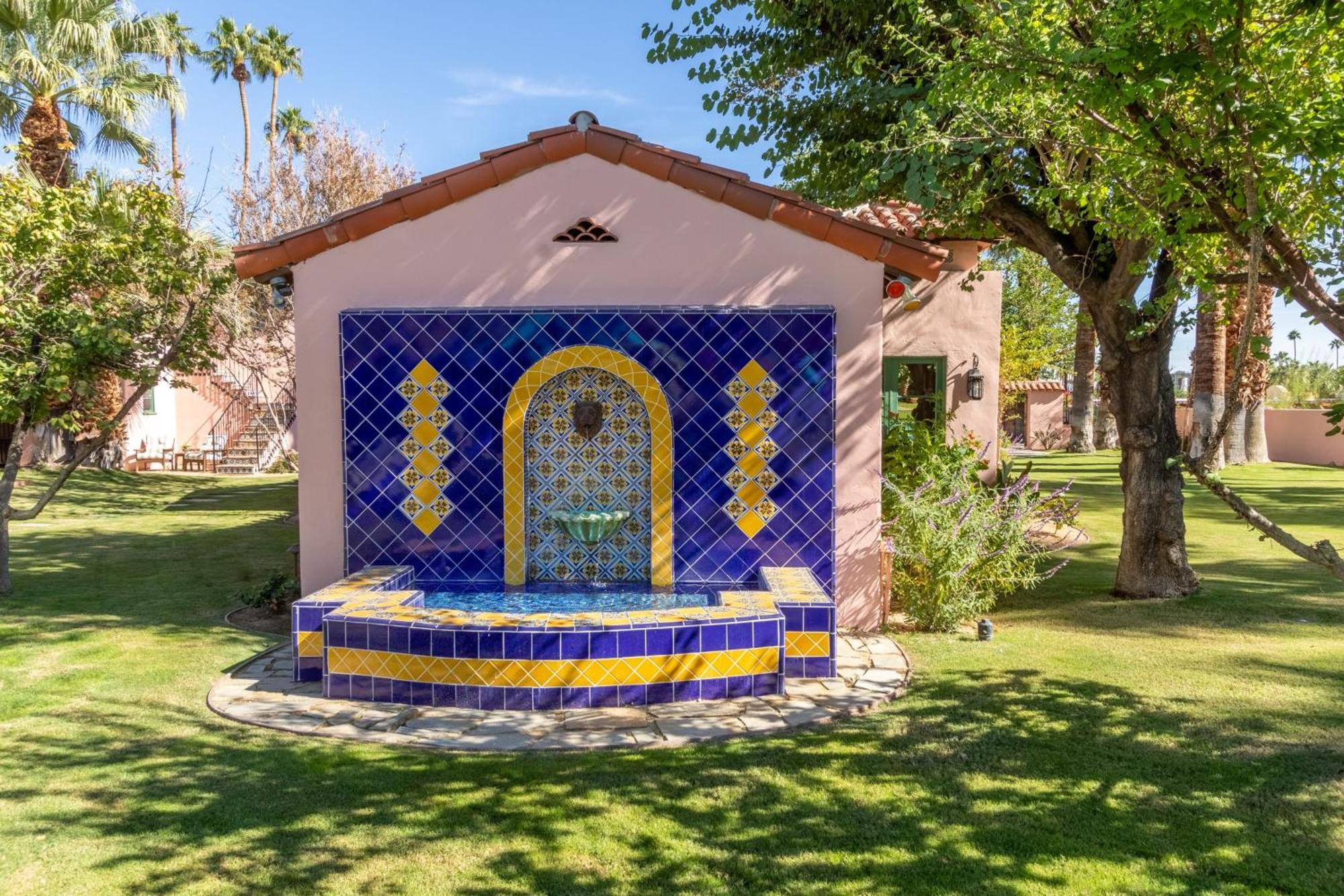 Casa Del Colibri' By Avantstay Luxe Estate W Pickle Ball Court Palm Springs Exterior photo